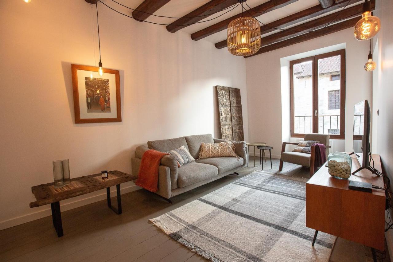 Appartement Lasuitedu12 - Pour 2 Personnes Vue Sur Les Vieilles Prison Annecy